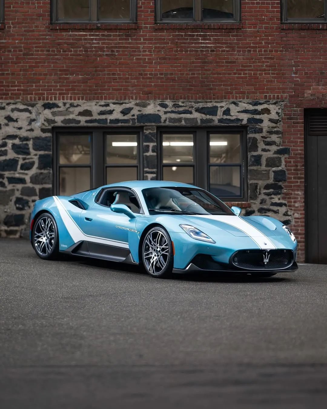 玛莎拉蒂mc20 iris限量版超级跑车