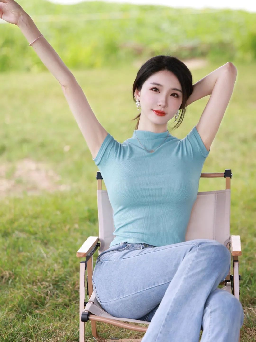 草坪拍照坐姿站姿趟姿12个姿势拍照上镜好看很出片