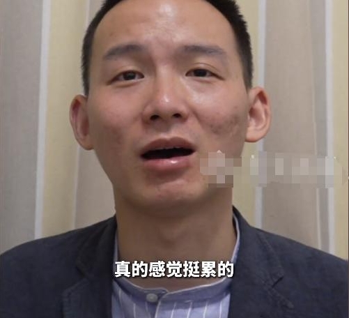 谢浩男被逼营业,回校后连发三天健身视频,结果"招蜂引蝶"了