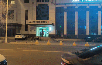 天津人:不活可以,没活不行!这座魔幻城市把松弛感玩成了玄学-有驾 天津人:不活可以,没活不行!这座魔幻城市把松弛感玩成了玄学-有驾