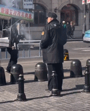 天津人:不活可以,没活不行!这座魔幻城市把松弛感玩成了玄学-有驾 天津人:不活可以,没活不行!这座魔幻城市把松弛感玩成了玄学-有驾