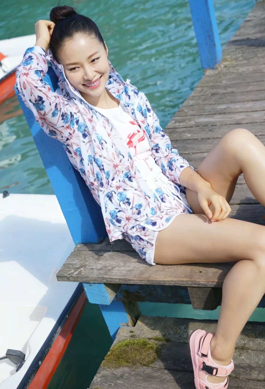 江一燕,原名江燕,1983年9月11日出生于浙江省绍兴市,中国内地女演员