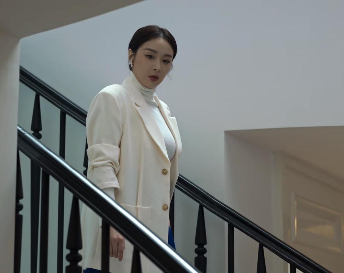 同样演"黑大嫂",把高叶和《他是谁》女四号对比,差距就出来了