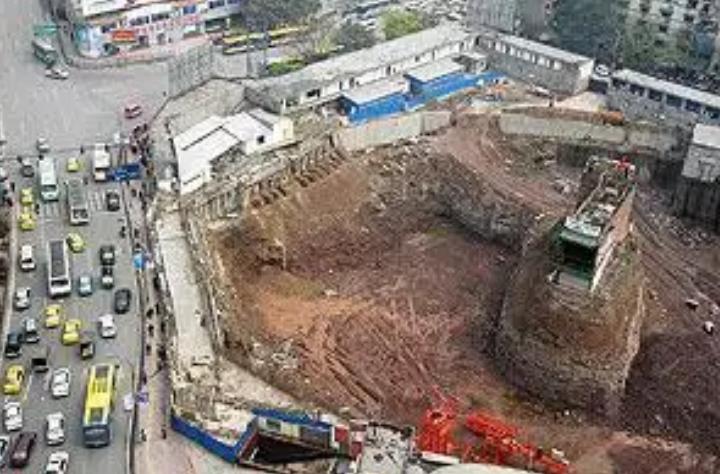 回顾重庆"最牛"钉子户:断水断电挖成"孤岛"都不搬,最终败给现实