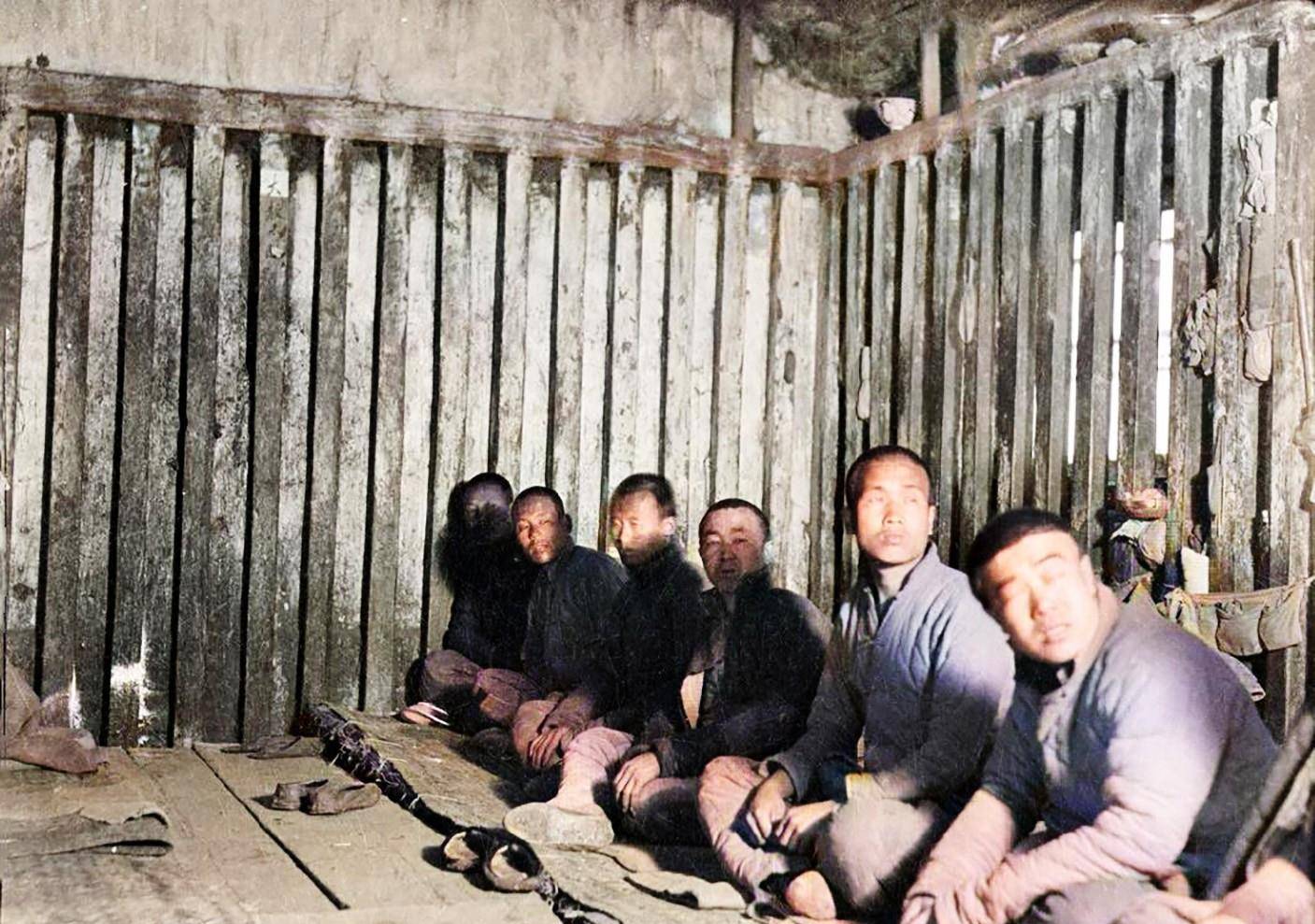 1951年合肥男子醉酒溺亡,一张纸钞引出江湖杀手,竟是逃犯狗