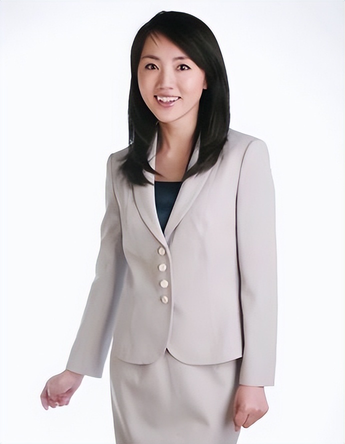 央视杨丹:15年丁克后40岁迎新生命,家庭添温馨