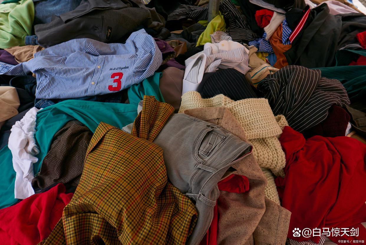 永远不要给孩子穿别人的旧衣服,后果很可怕