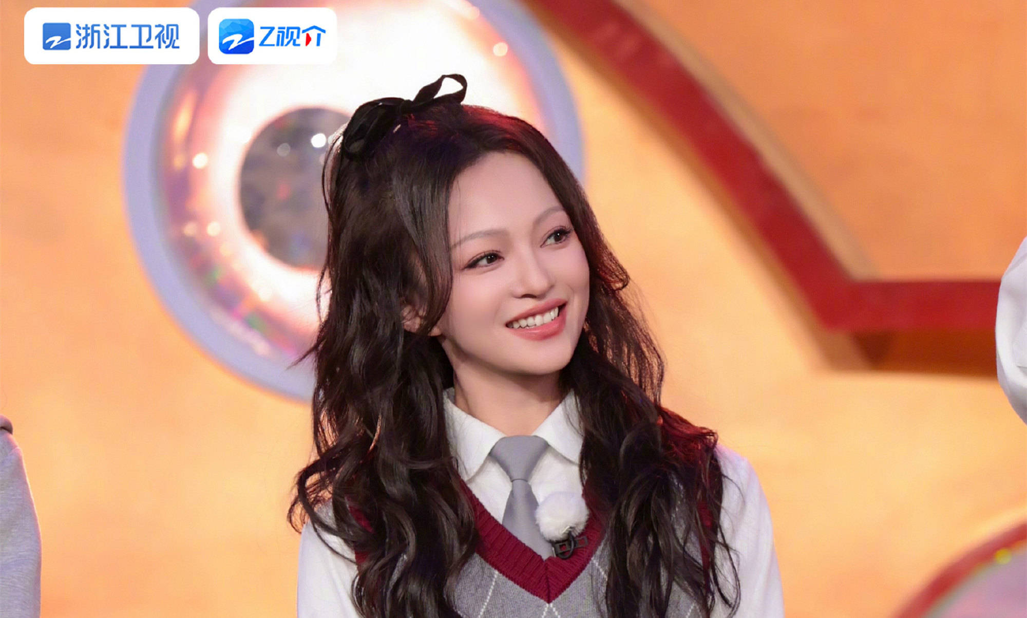 奔跑吧13首播收视夺冠!周传雄张韶涵组回忆杀天团炸翻客厅