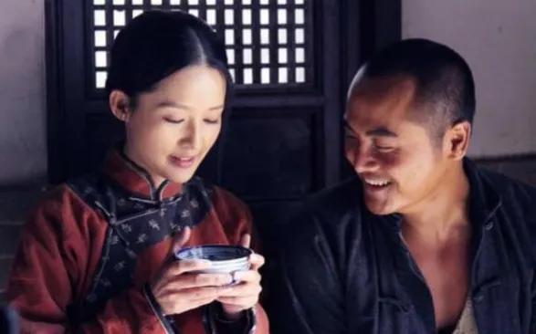 回顾姬他:从画家到演员,被表哥张嘉译11部戏捧红,如今咋样了?