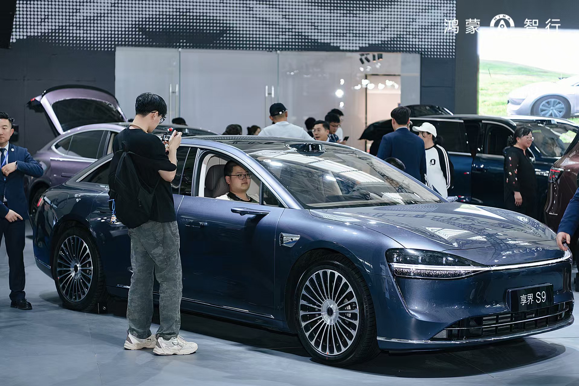 五一银川车展 国产新能源汽车受青睐