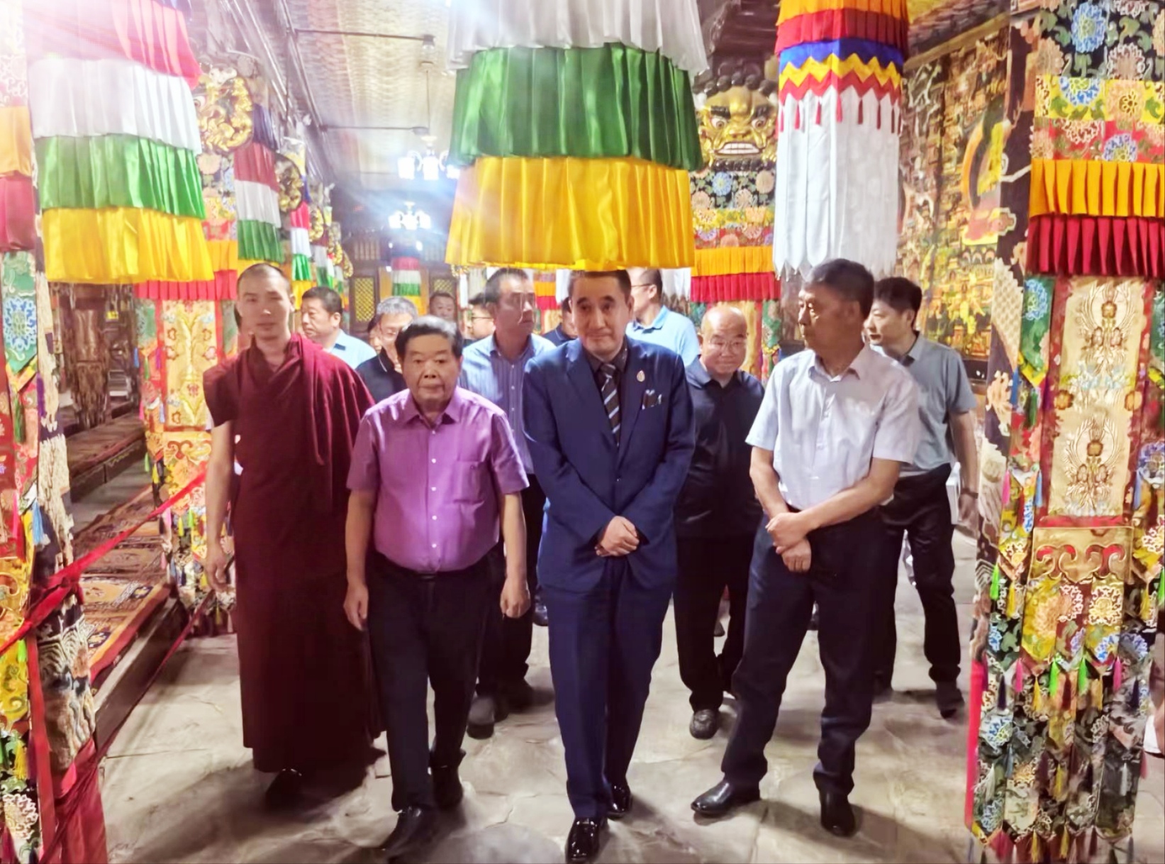 「名人有约」华国中:爱国爱教心若菩提的曹德旺