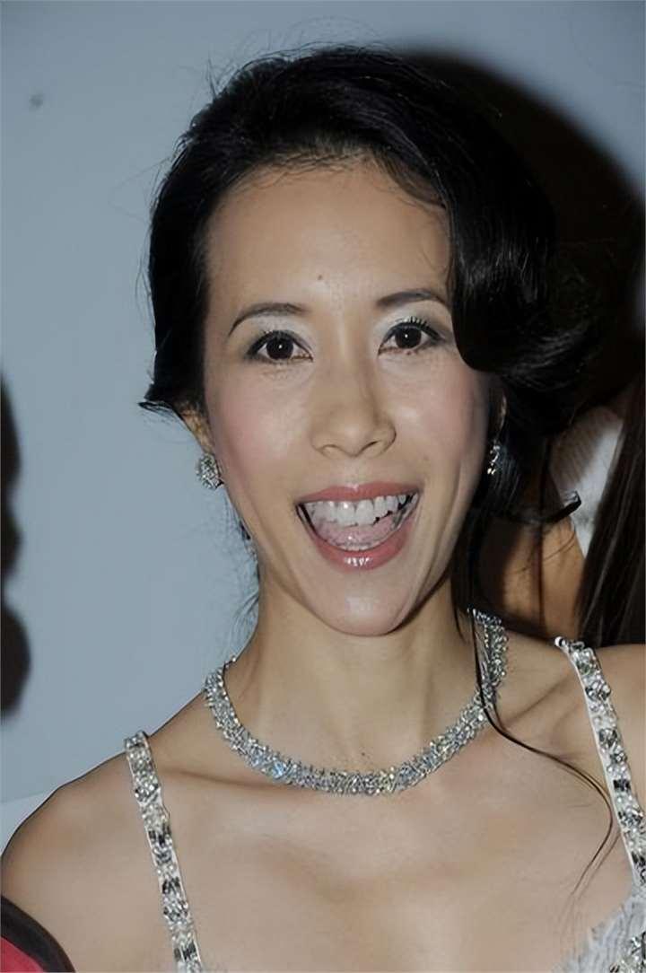 龅牙凸嘴仍风华绝代,惊艳了一个世纪的5位明星,一个比一个漂亮