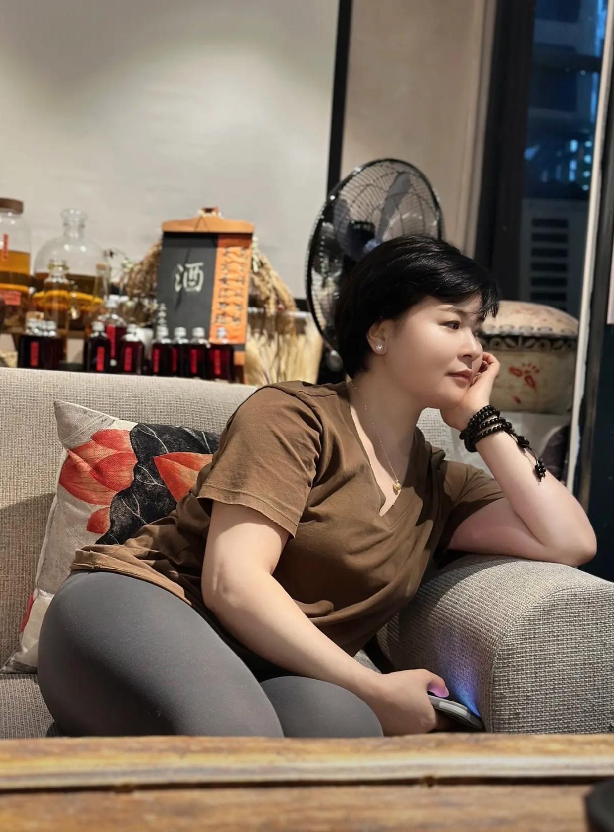 有人问我什么是爱,我回答爱就是离不开,分开了