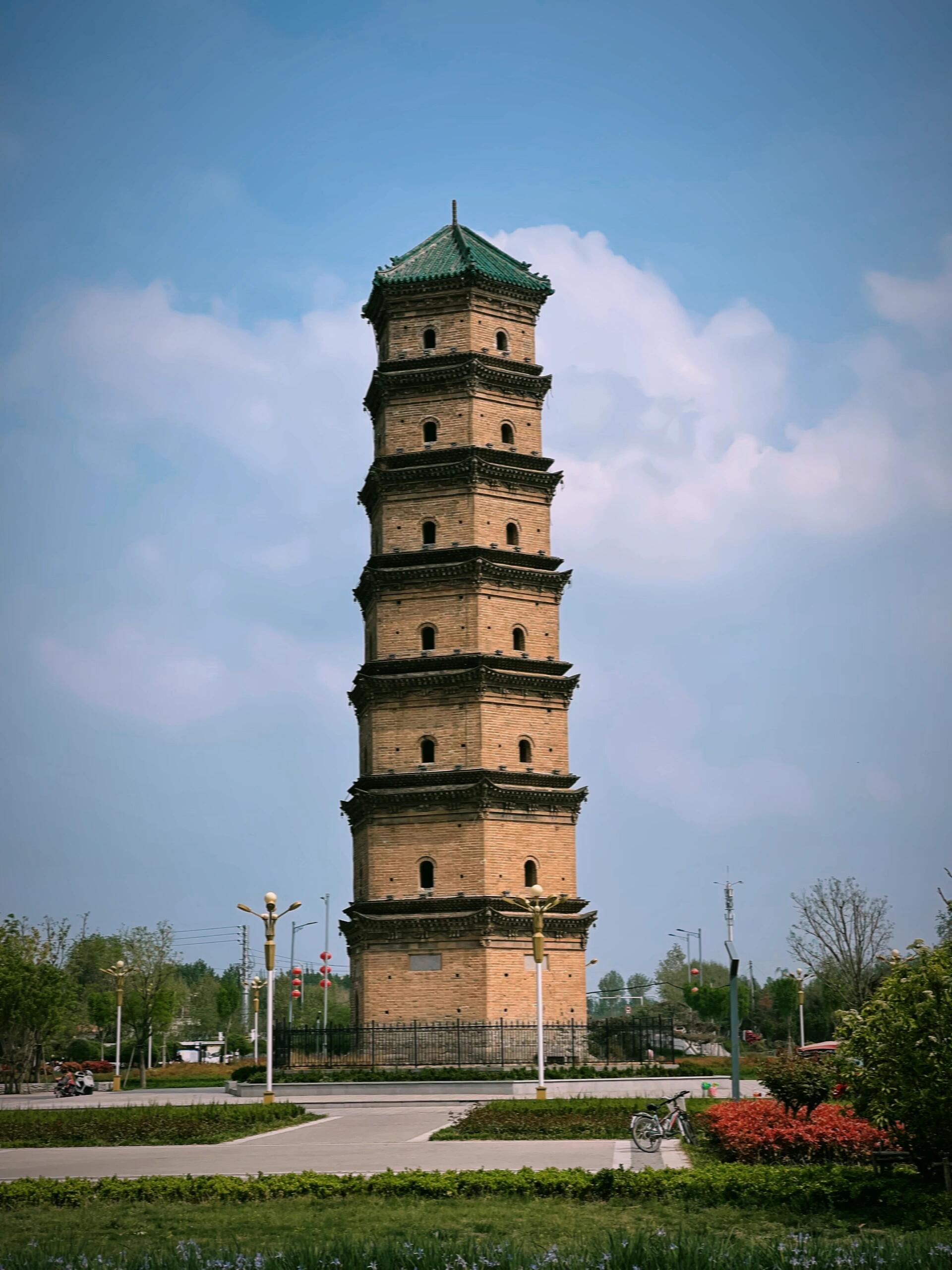 在河南省卫辉市东南一隅,有一座历经四百余年风雨的古老建筑