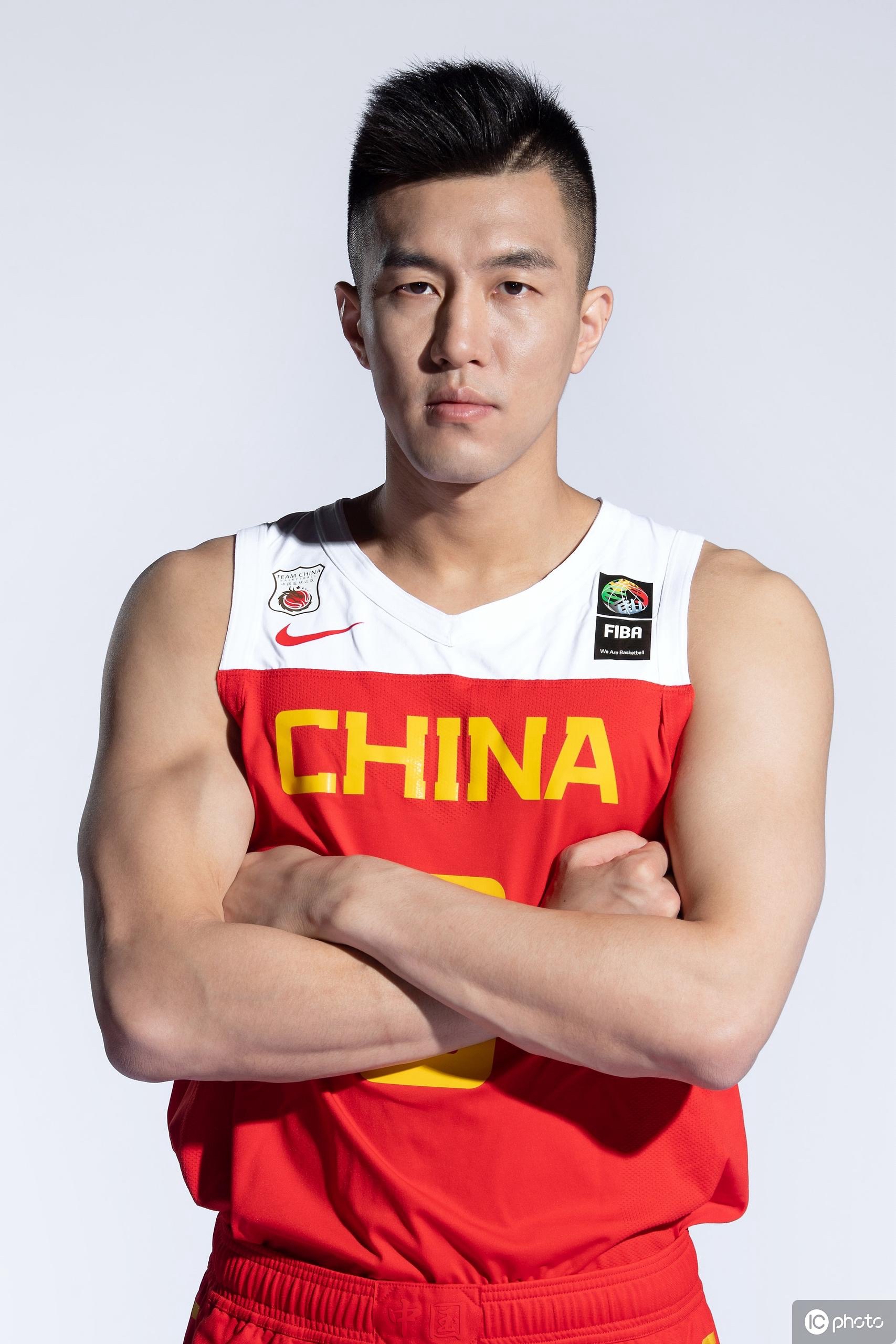 国家队图片中国篮球第一名男篮明星运动员明星图片郭艾伦男篮高清图片