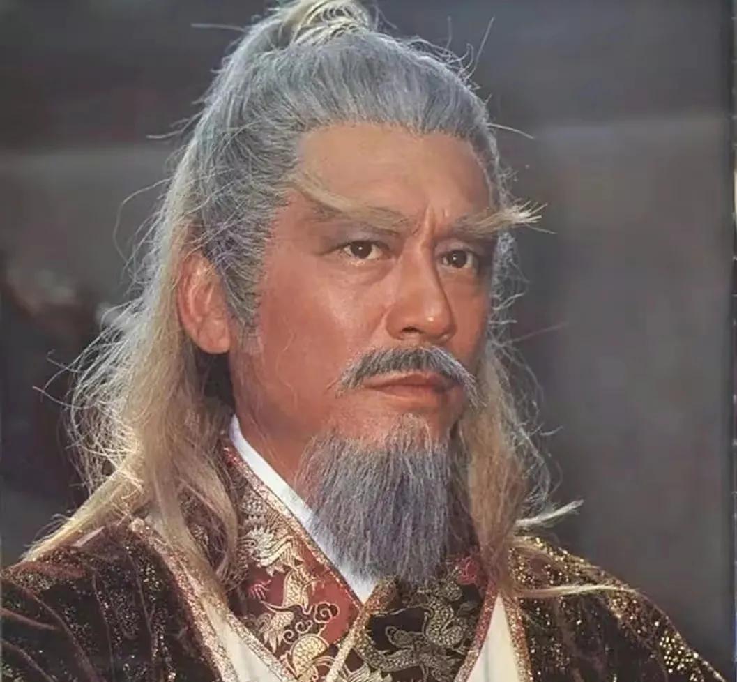 回顾八版"黄药师"摘面具,邪傲霸气,谁帅气逼人,谁纯属搞笑?