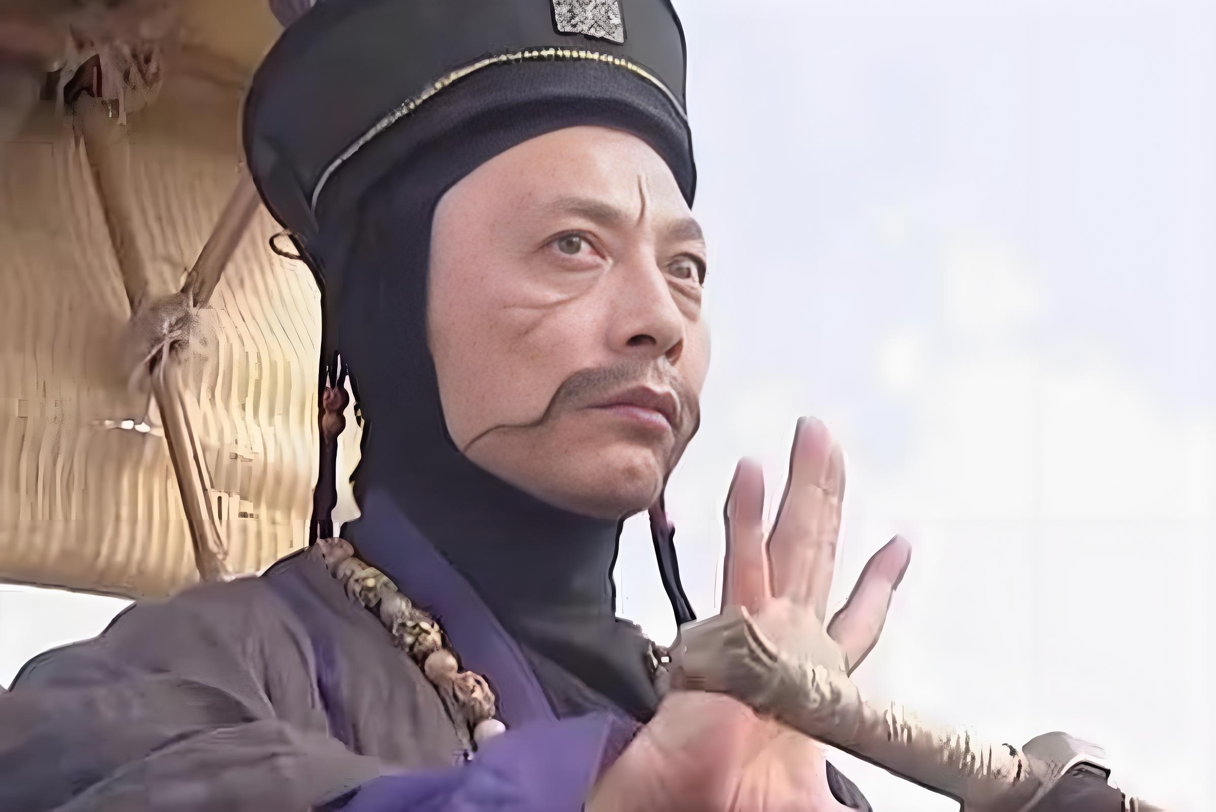 就玩弄权谋而言,《笑傲江湖》中谁当为第一名