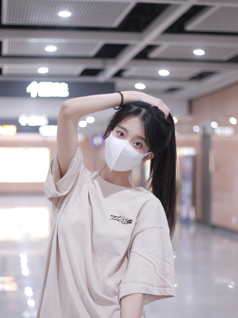 00后都是大三的学姐啦～时间真的好快 卡的准准的00年尾出生 不知不觉