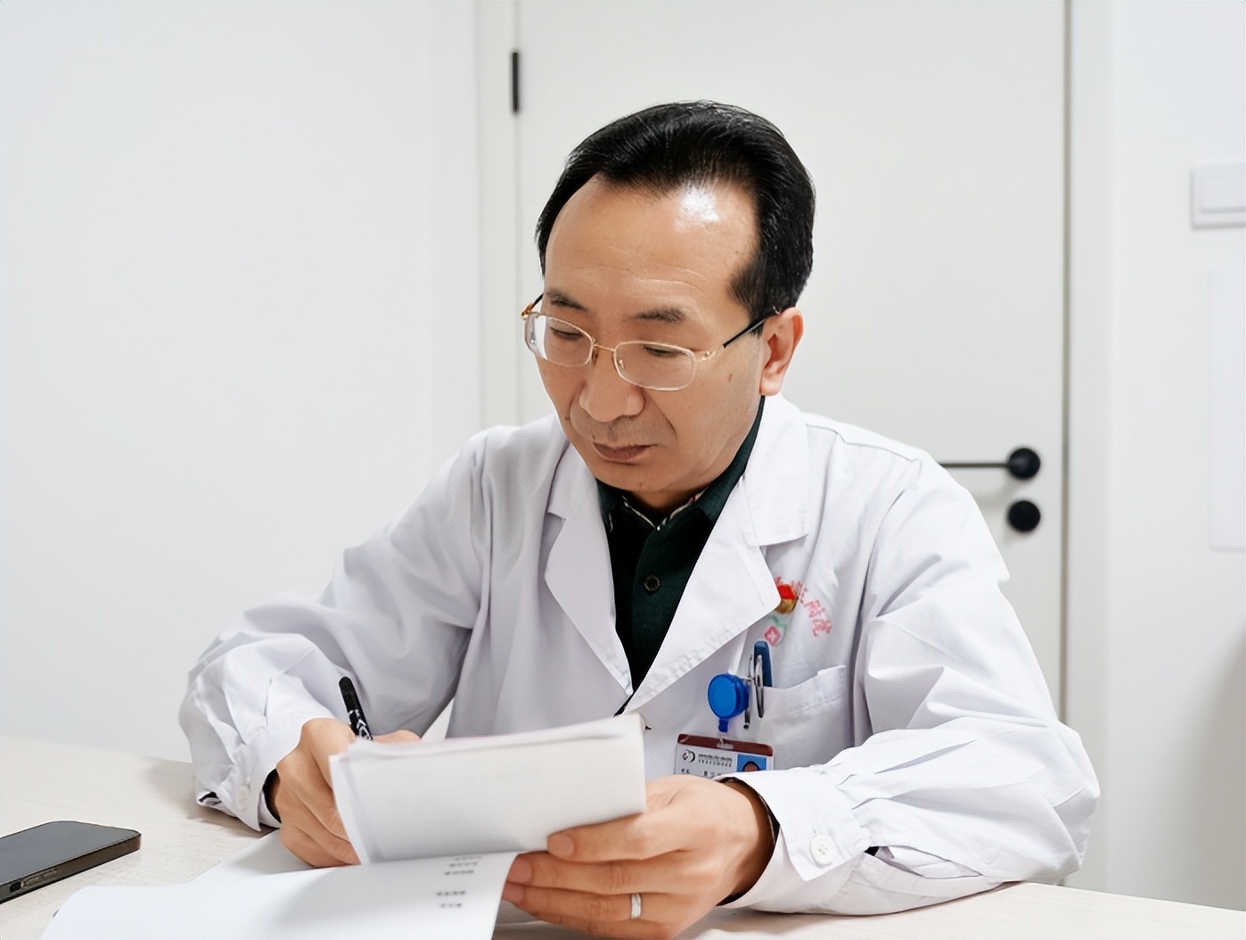 脾胃负责消化水液,脾胃功能差,水哈密市中心医院中医消化科主任皖北