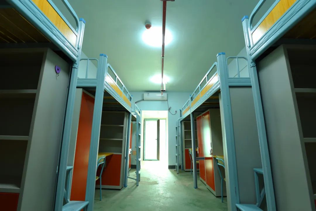 2025年报名湖南外国语职业技术学院五年制大专报名入口