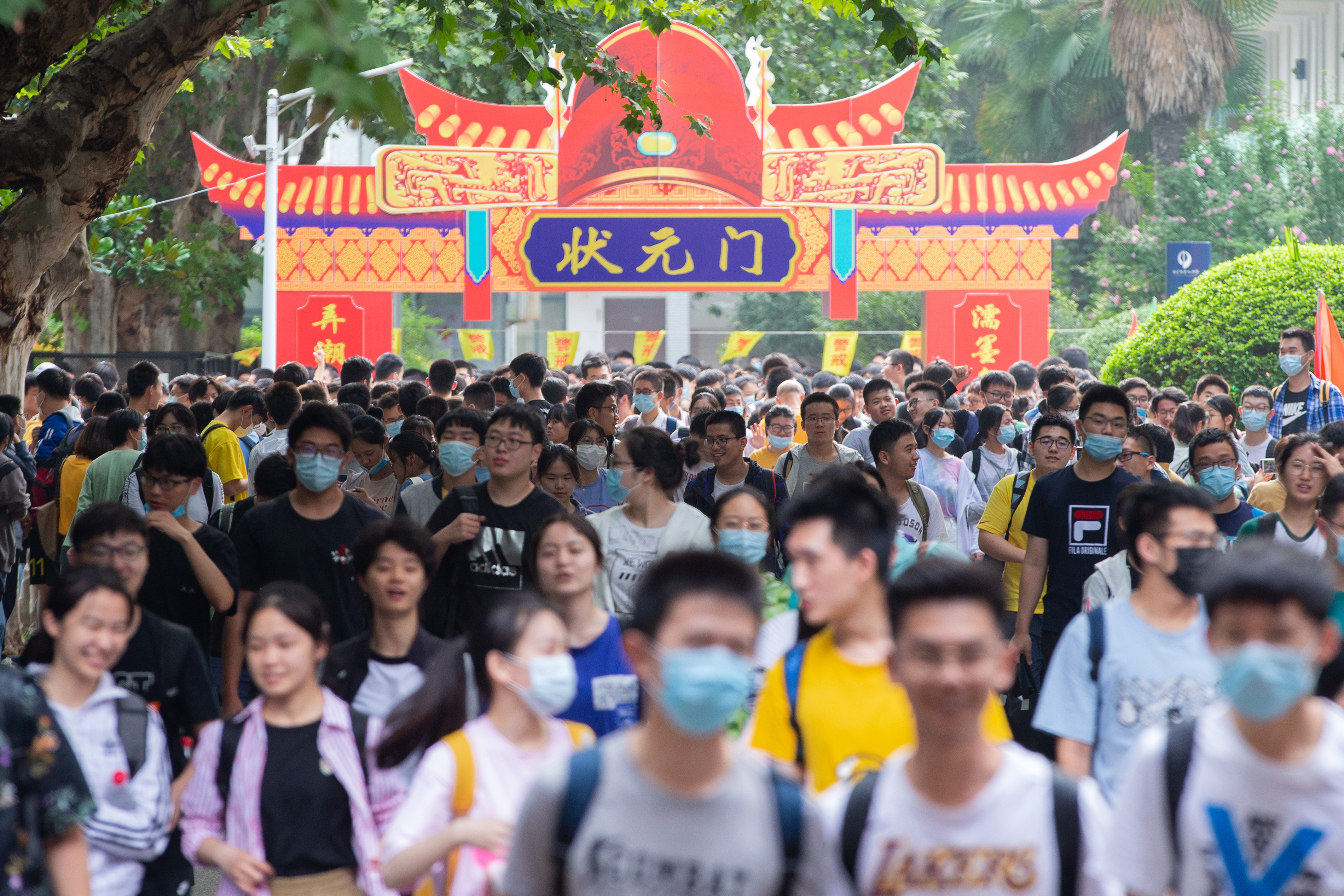 高考倒计时真相:三场人生战役,90%的人赢不了第一仗