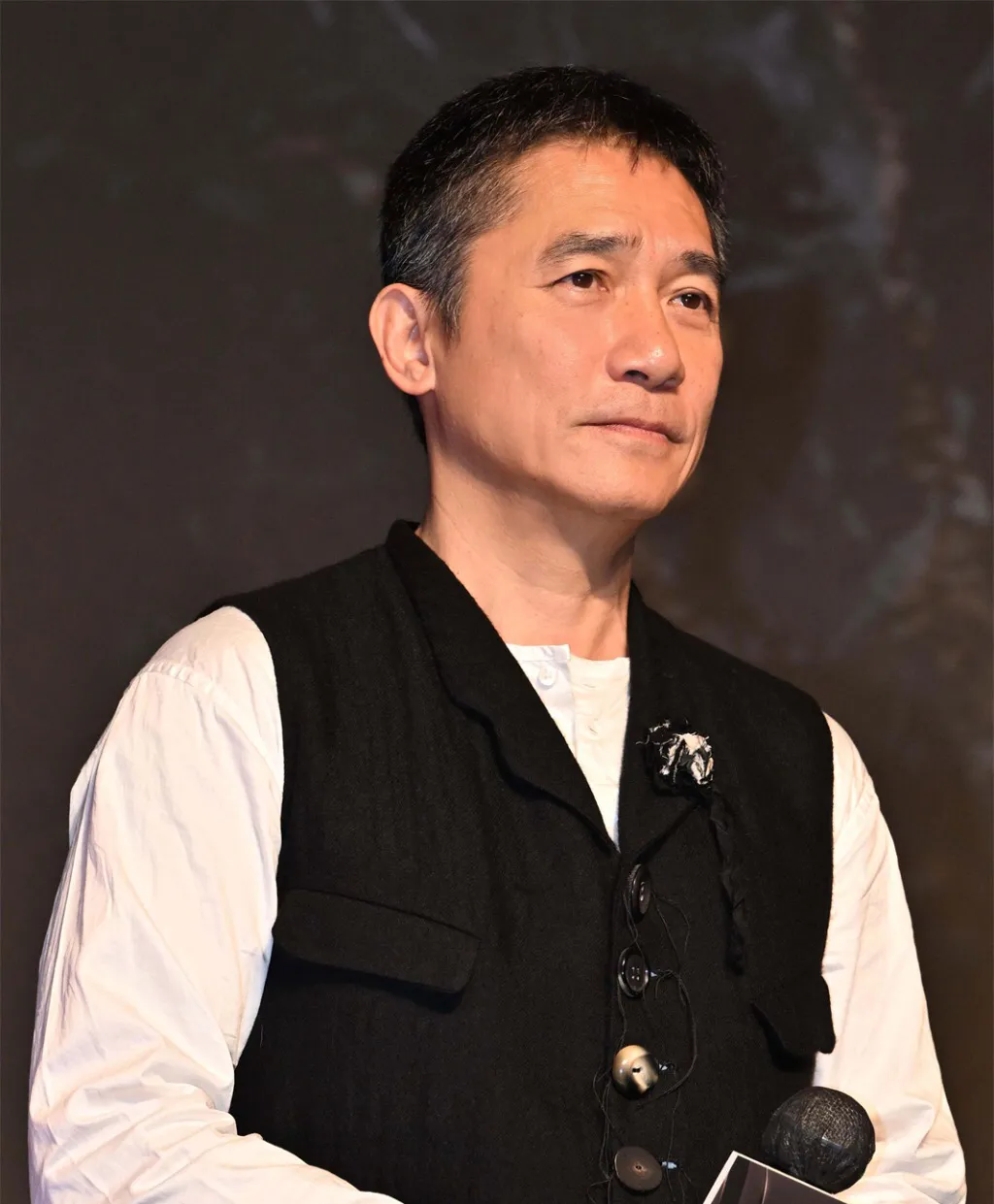 中国十大影帝排行榜,他们的演技确实配得上影帝的头衔: 一,梁朝伟 二