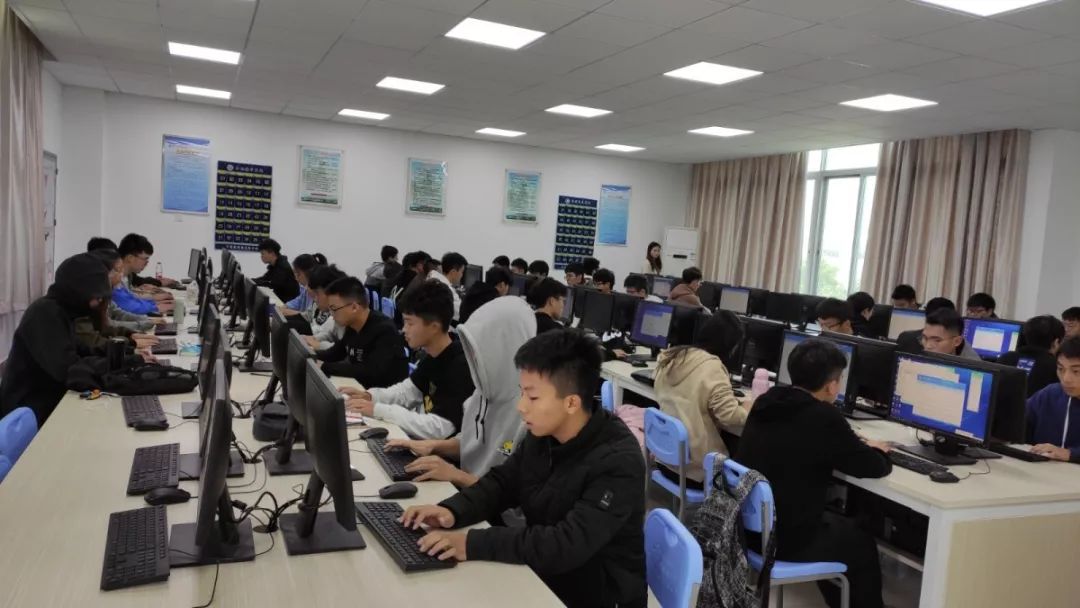 粤嵌携手高校开展技能竞技,推动学生走进it技术实战前线 为深化产教