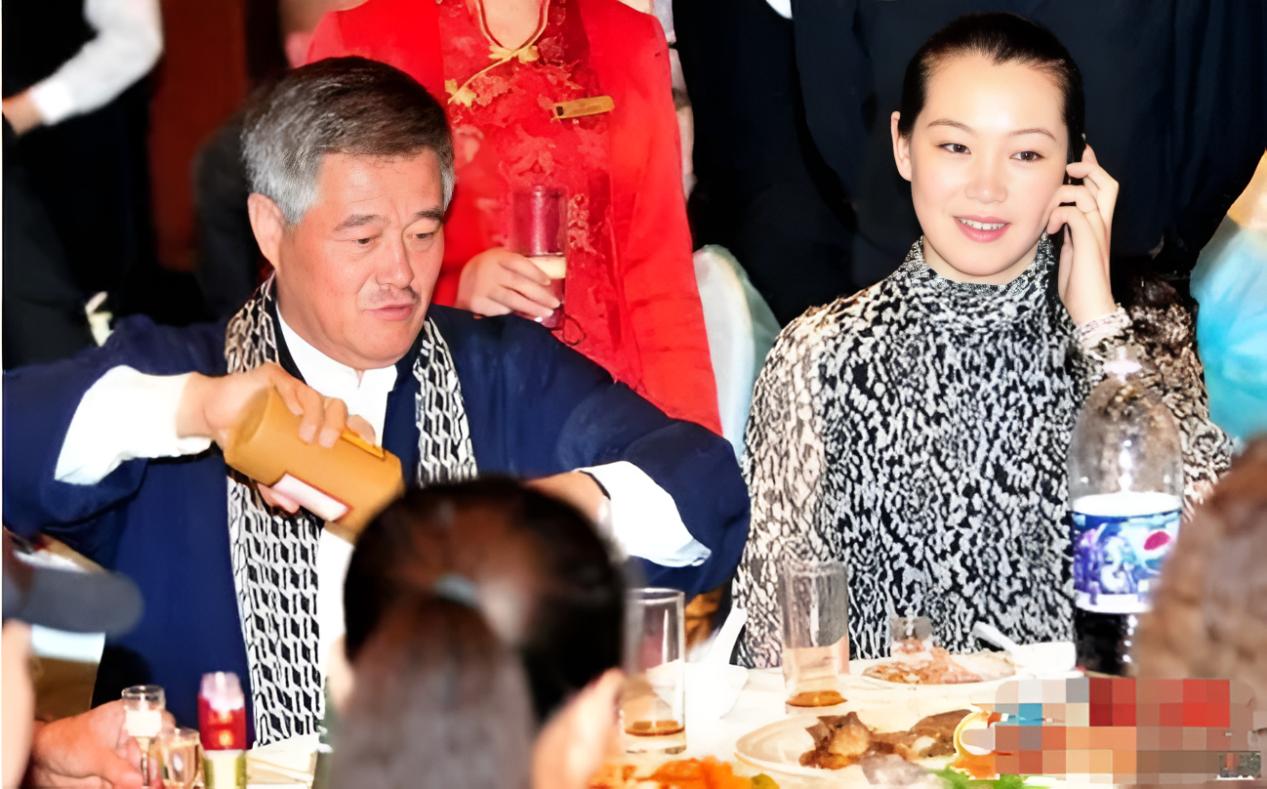 回顾赵玉芳:倒贴300万下嫁穷小伙,结婚15年被丈夫宠成宝