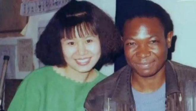 父亲一夜之间白了头,依然没能阻止清华才女王丽红远嫁非洲乌干达,在