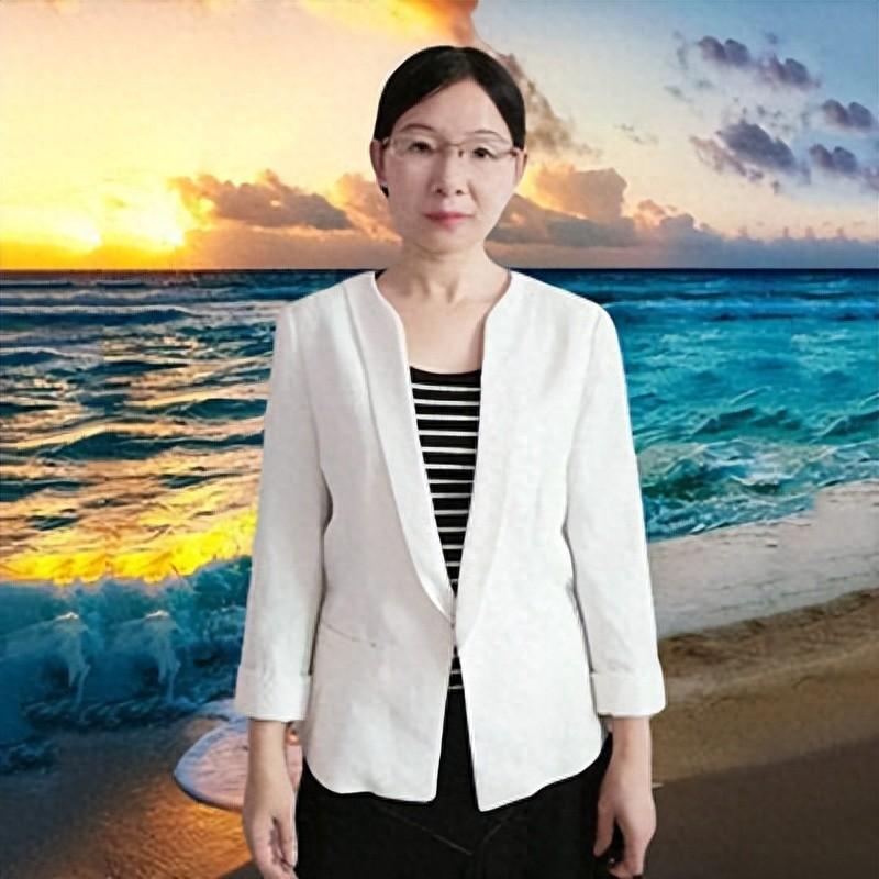 墨韵凝芳:陈红梅人物画中的典雅诗境与曼妙风骨