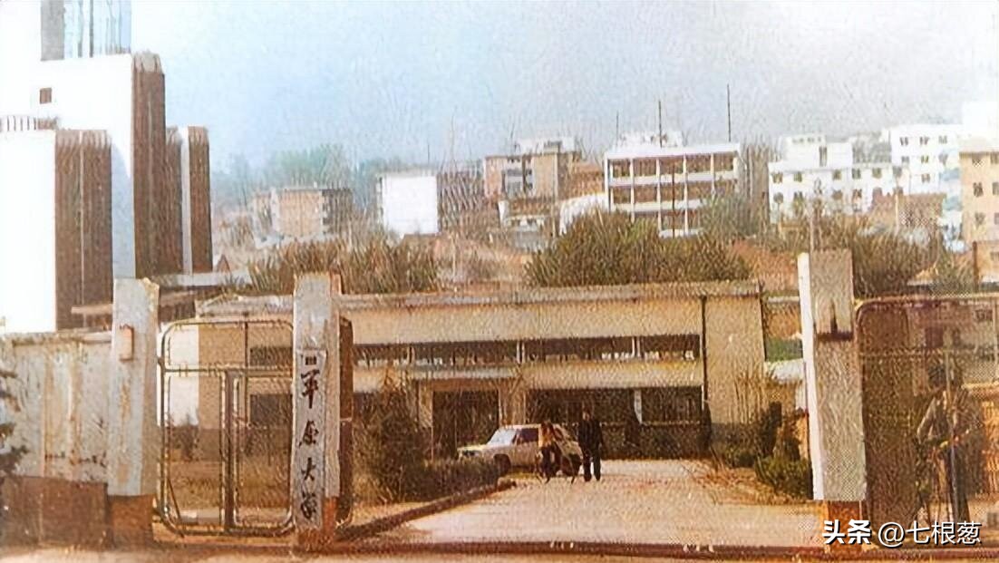 图说昔日的河南新乡,照片中有你熟悉的地方吗?