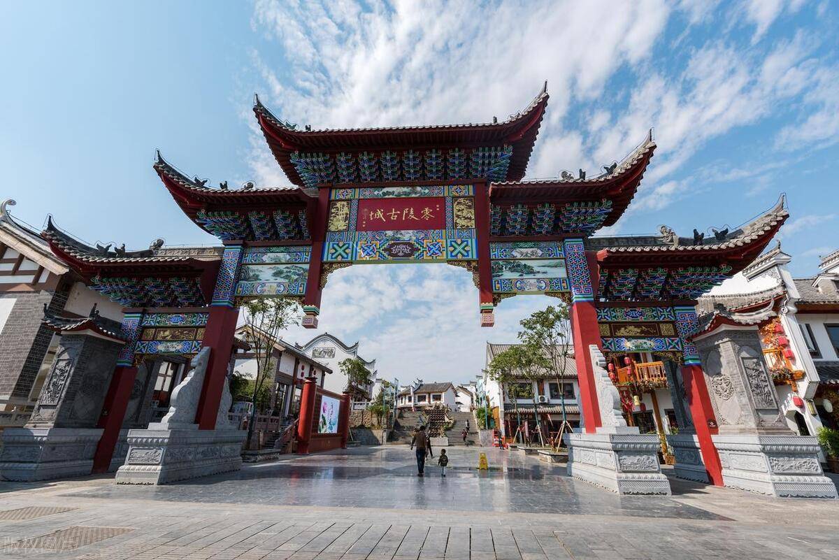 零陵古城位于湖南省永州市零陵区,是一座拥有2100多年历史的文明古城