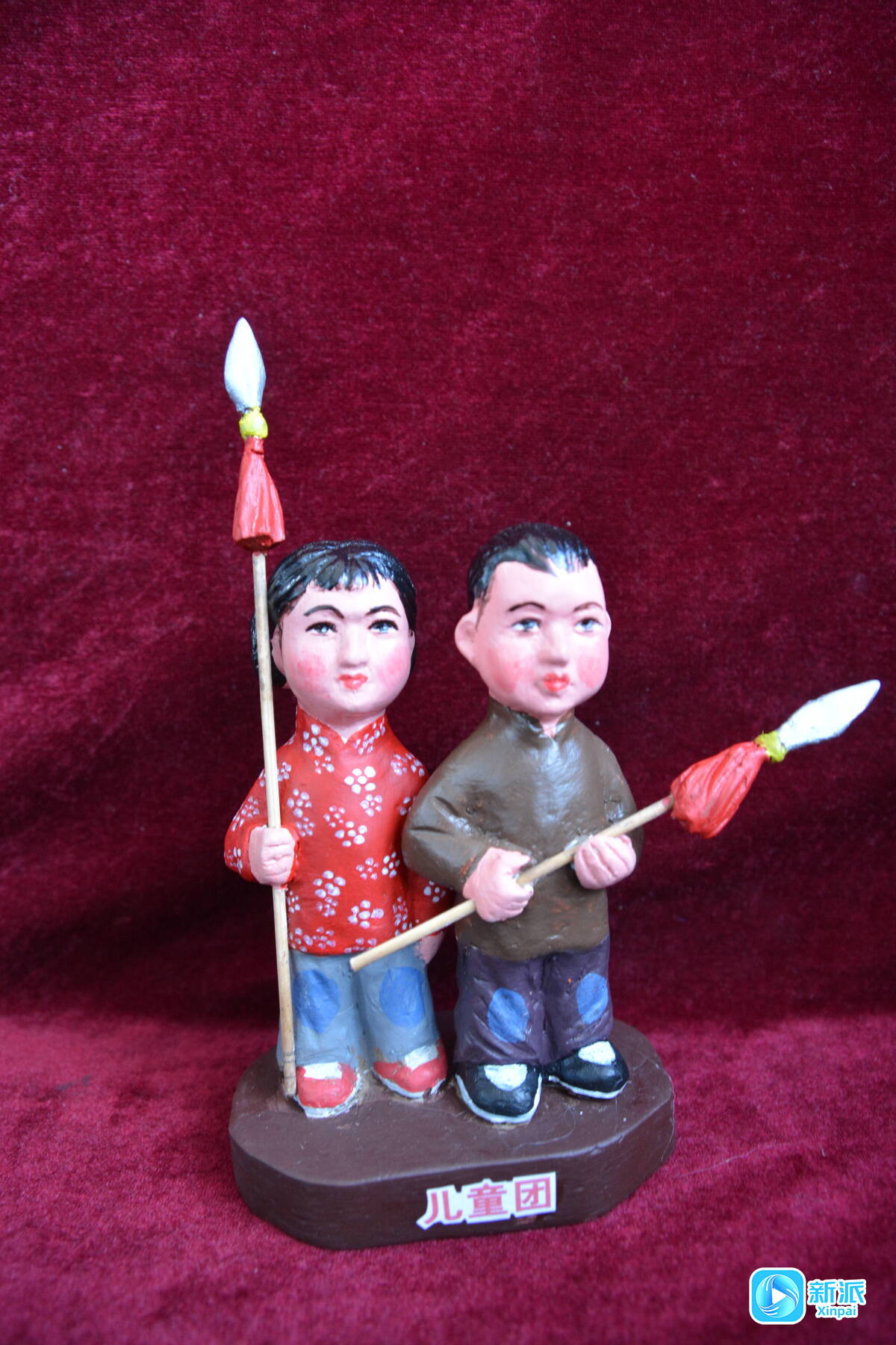 潍坊退役老兵用泥塑讲述红色故事