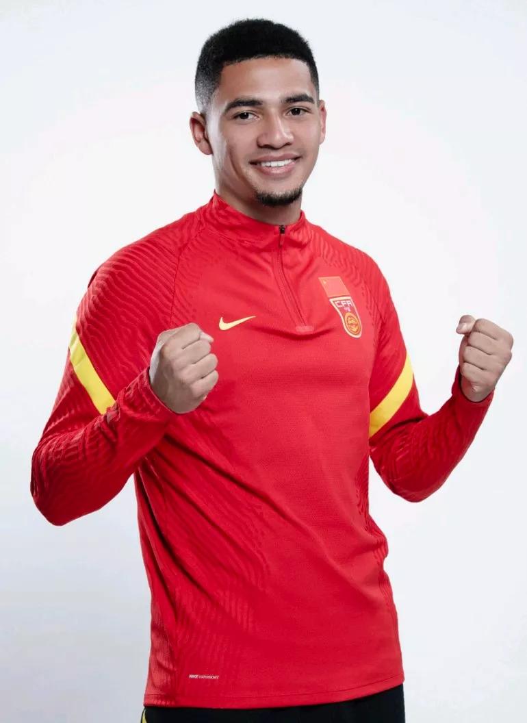 如今31岁的蒋光太,应该,也必须是下届世界杯周期的主力中后卫,没有