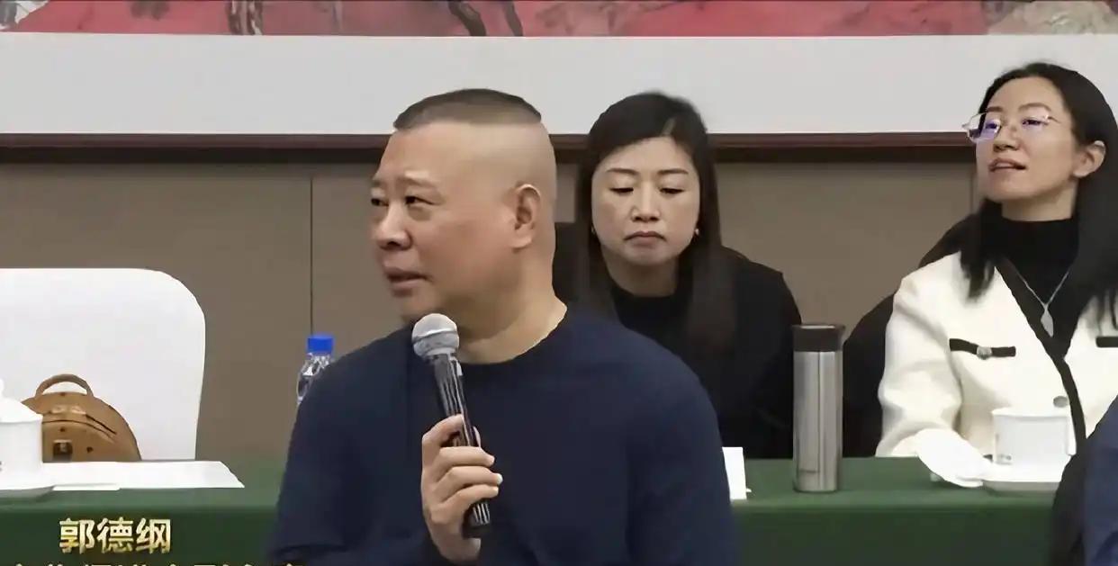 海上巡演初启,获央媒联合采访的郭德纲再度令世界为之侧目