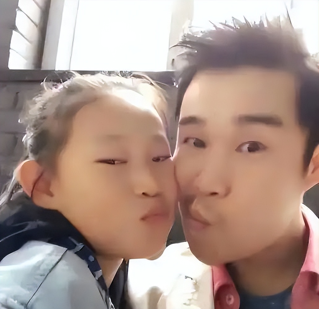 小沈阳演唱会,一家三口轮流唱,观众:我花钱不是看你们唱k的