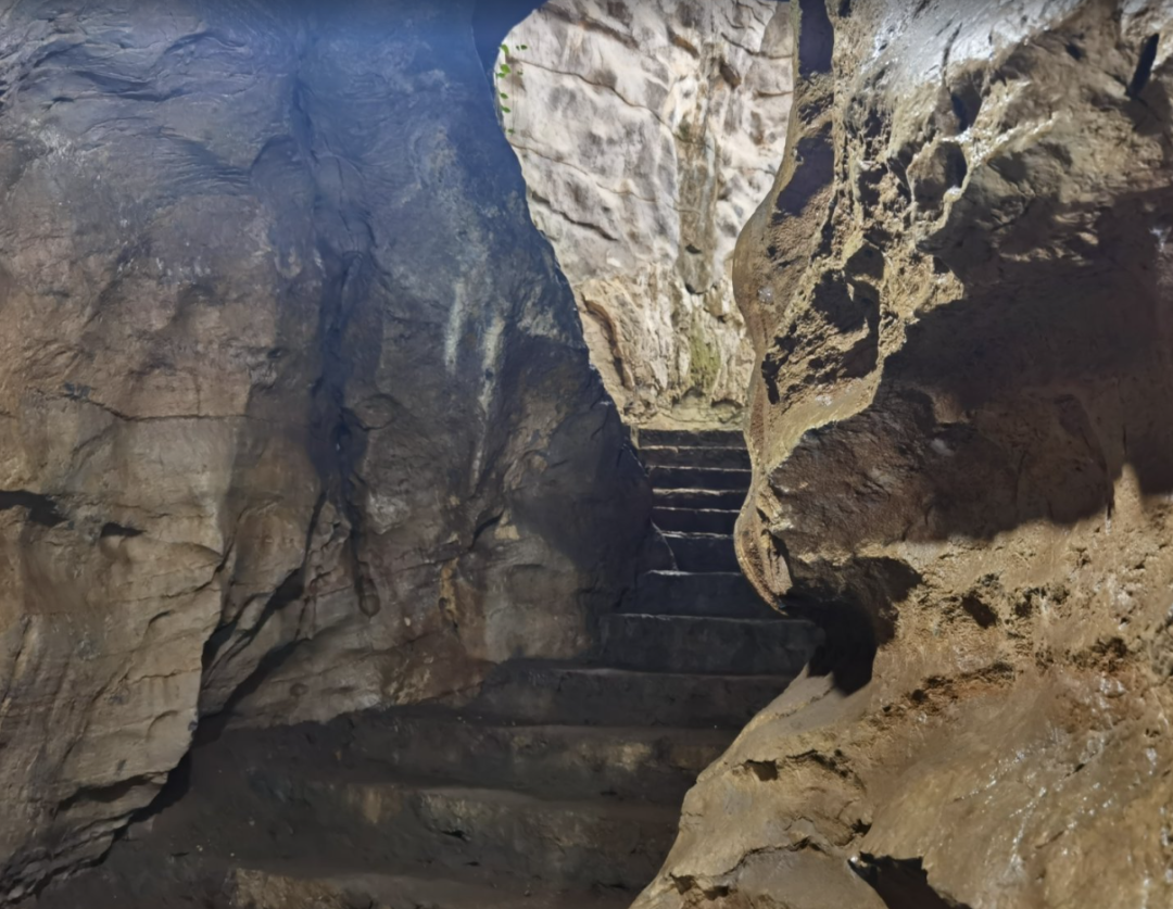 阳明洞,王阳明龙场悟道之地!