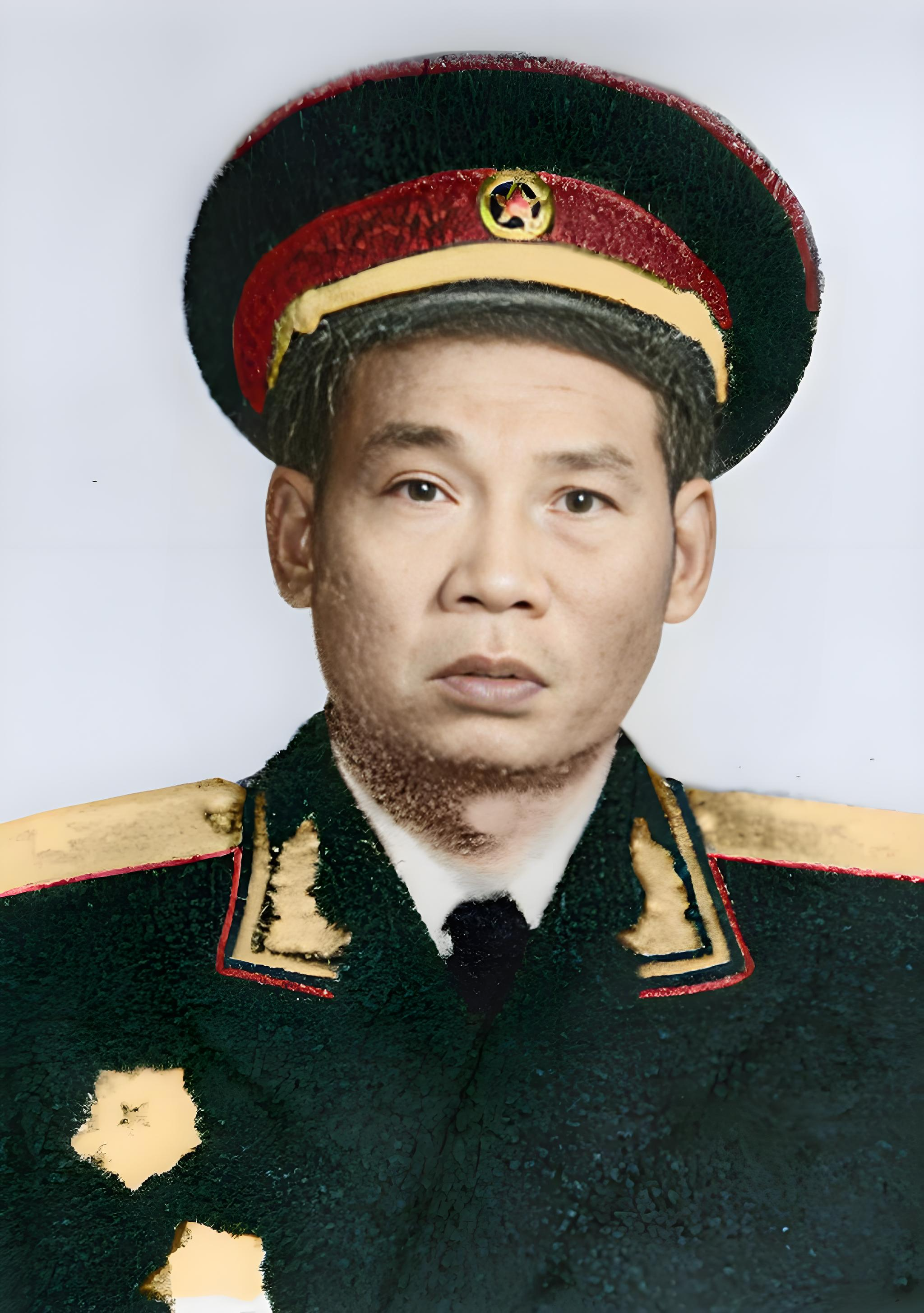 "  两名骑兵本来就是因为没有搜出什么东西,心里不爽,所以才会