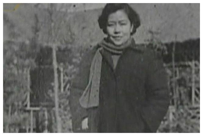 黄维特赦一年后,妻子蔡若曙投河自尽,苦等27年为何团聚不过一年