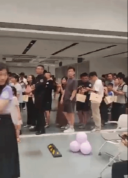 十年了，蔚来这一次是真爆了-有驾