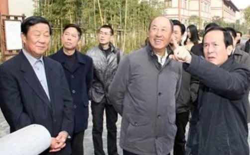 卢荣景同志的简历