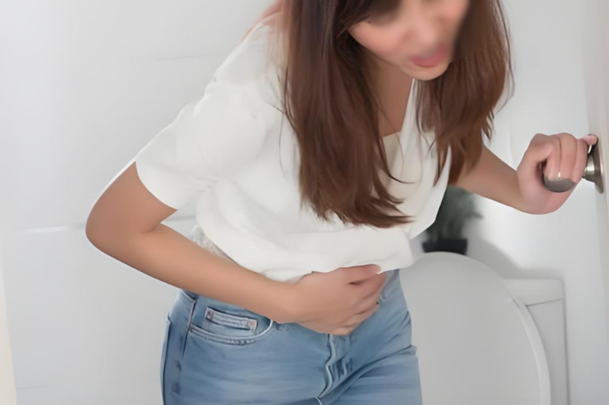 患者说:自己尿路感染已经十多年了,小便次数特别多一晚上能有7