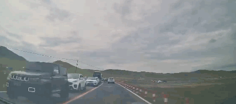 小米YU7遭遇20吨撞击A柱无恙！车主惊呼：防撞梁救我一命-有驾