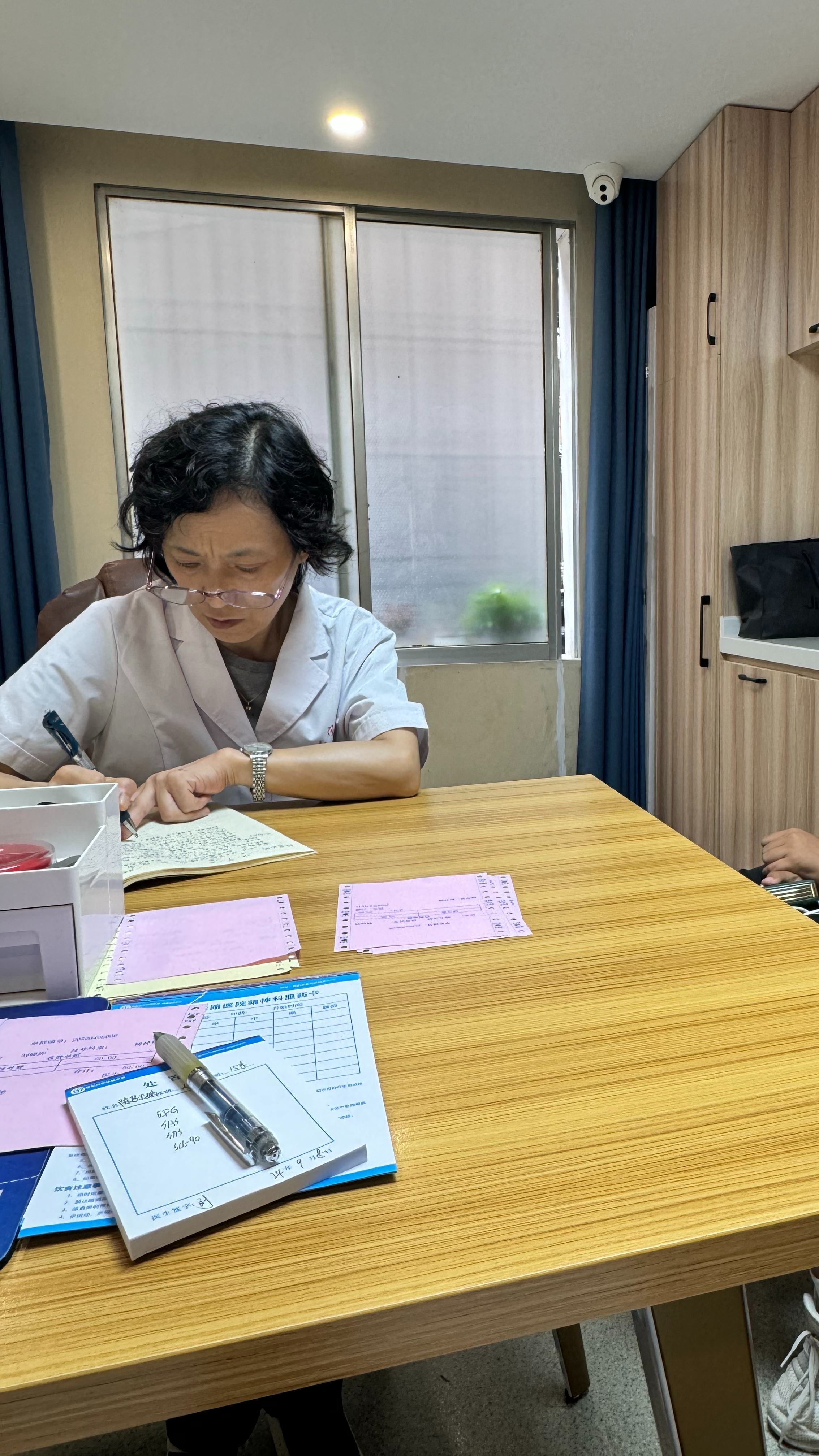 北京积水潭医院、协助就诊，就诊引导专业跑腿挂号，住院检查加急找我的简单介绍