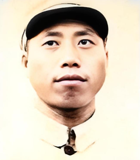 朝鲜战争期间,因情报出现偏差,志愿军某连被敌军一个营紧紧包围