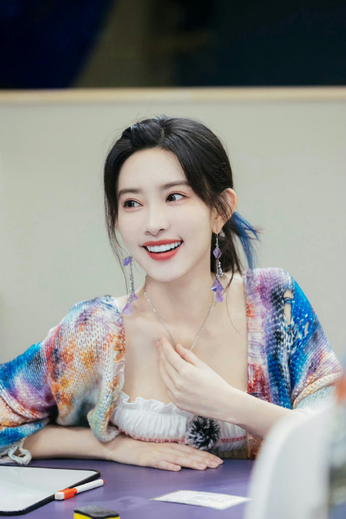 孟子义综艺感爆棚的秘密:为什么网友一边吐槽一边真香?