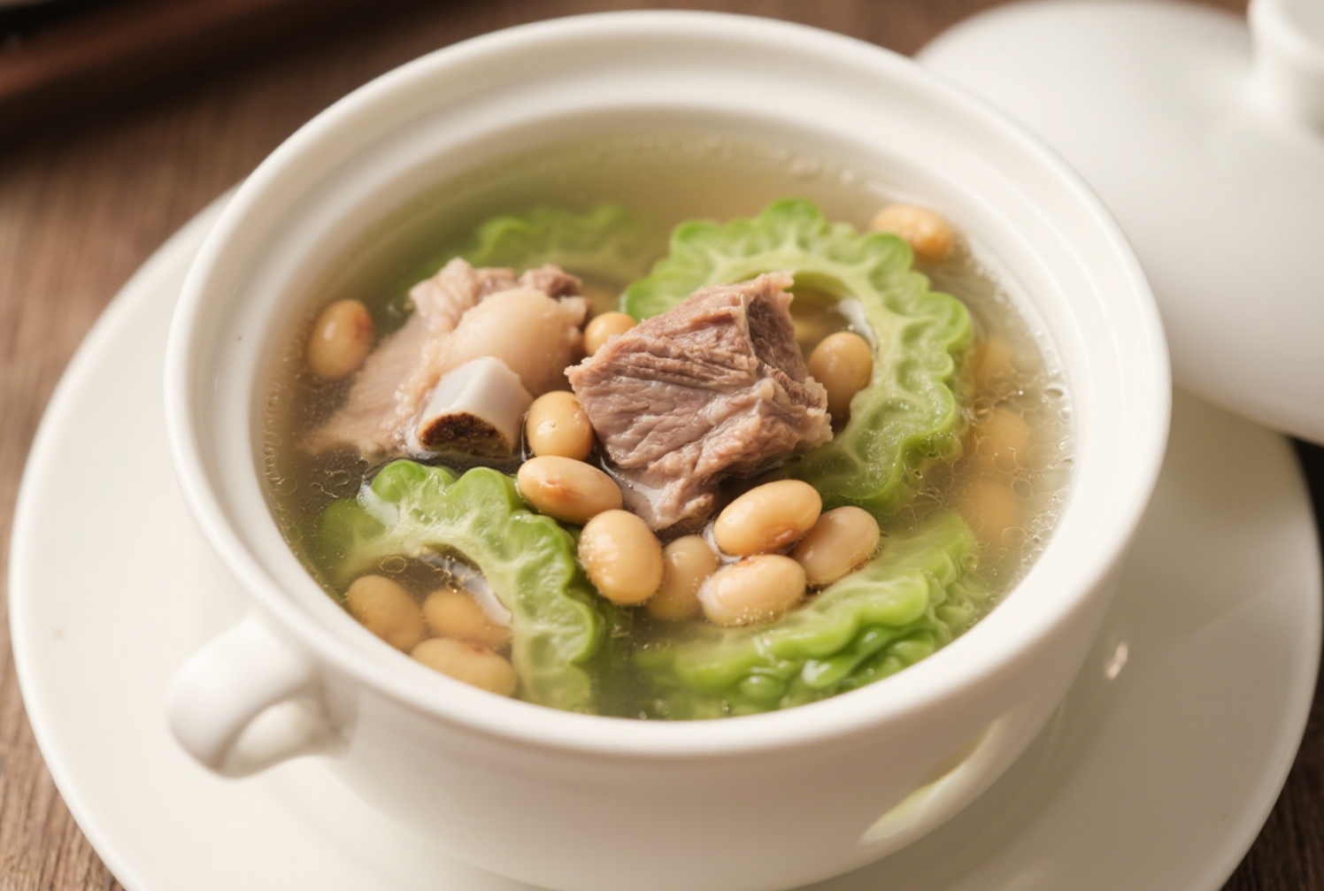 八月请喝苦瓜黄豆排骨汤(图1) 八月请喝苦瓜黄豆排骨汤(图1)