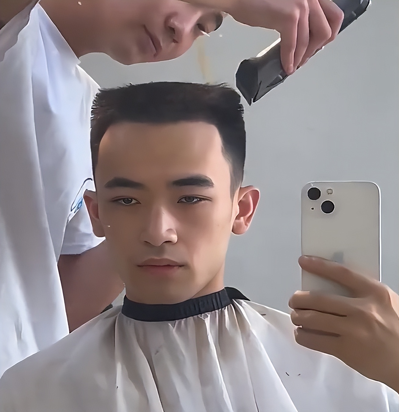 为什么理发师都叫托尼