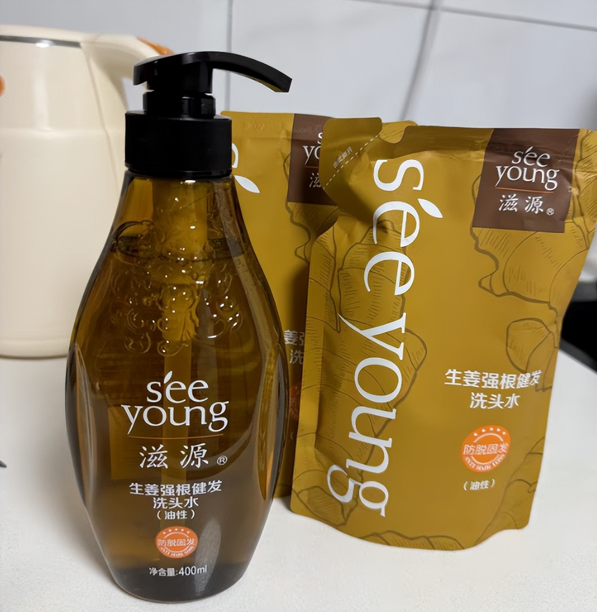 当发际线悄然上移梳头掉发增多不少人才意识到防脱洗护品的选对有