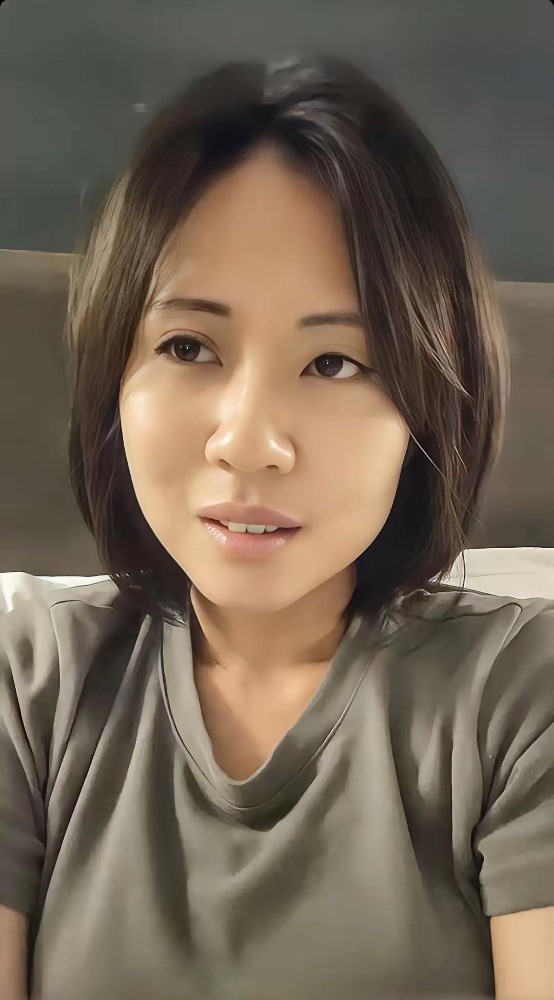 来参加 93 阅兵的台湾中天电视台女媒体人,已经在北京停留游览了好几